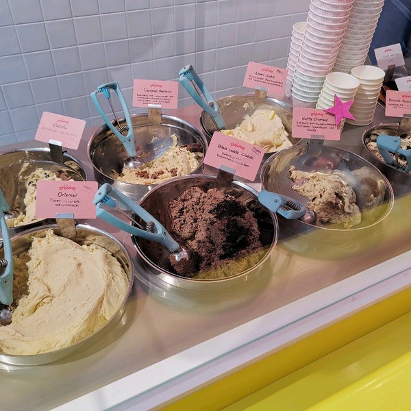 Photo taken at Spooning Cookie Dough Bar by Ilias C. on 8/8/2021