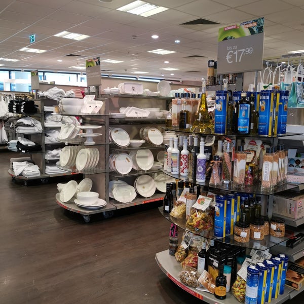 TK Maxx Magasin de vêtements à Karlsruhe