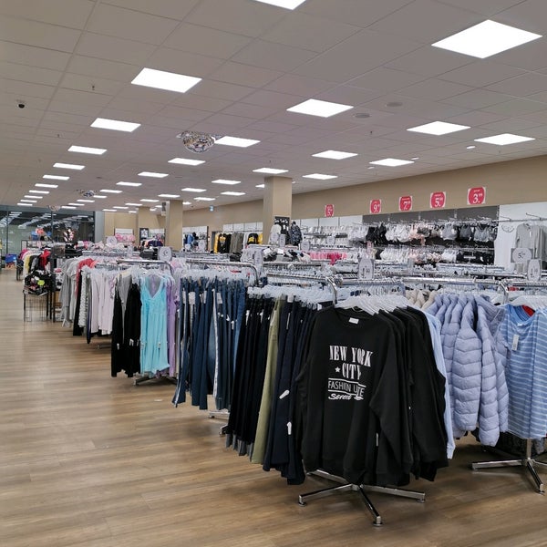 Photo taken at Woolworth by Ilias C. on 2/21/2020