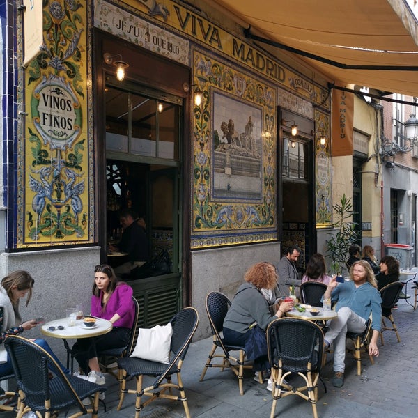Photo taken at Restaurante Viva Madrid by Ilias C. on 4/1/2021
