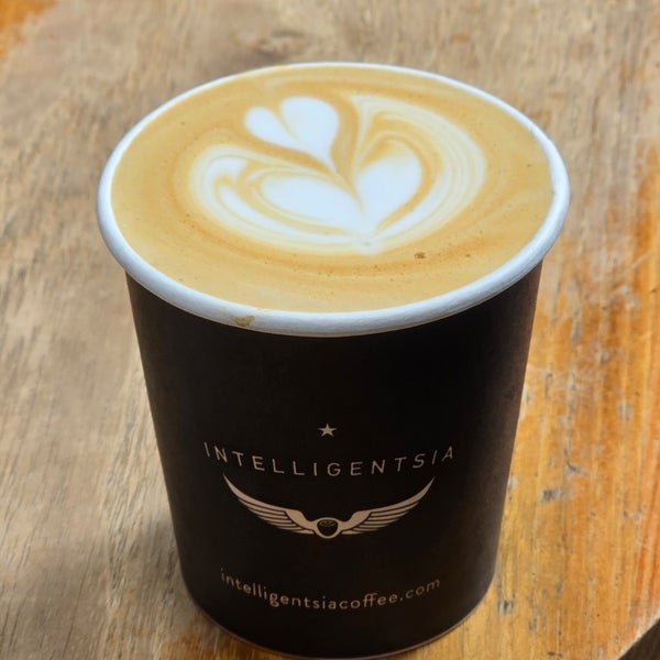 3/29/2024 tarihinde Ilias C.ziyaretçi tarafından Intelligentsia Coffee &amp; Tea'de çekilen fotoğraf
