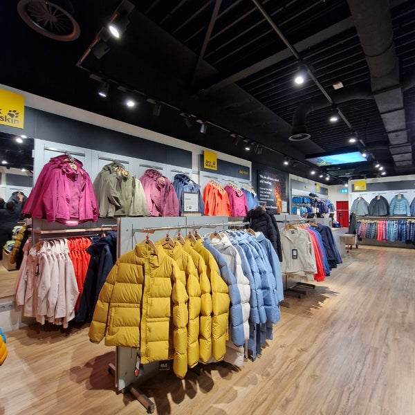 kanaal Stoutmoedig Sicilië Photos at Jack Wolfskin Outlet - Clothing Store