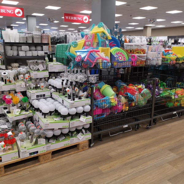 Photo taken at Woolworth by Ilias C. on 8/4/2019