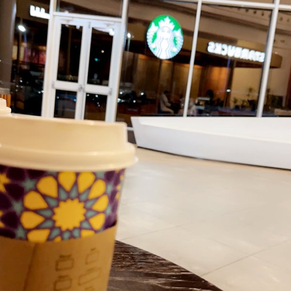 Foto scattata a Starbucks da NAIF 〽️ il 4/12/2023