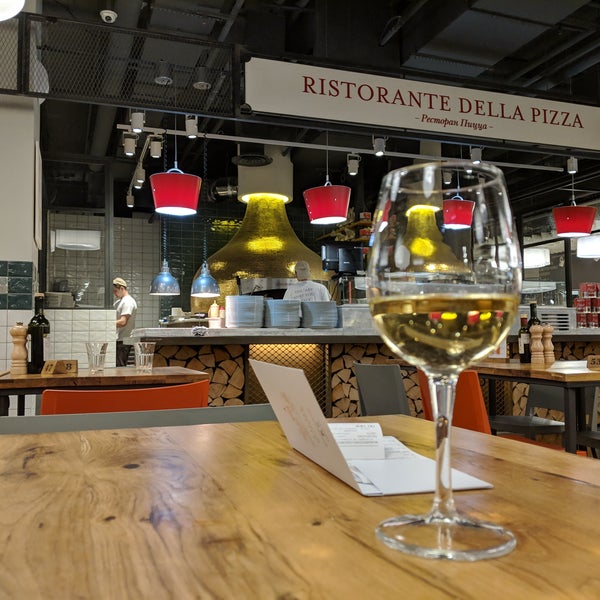 Снимок сделан в La Pasta &amp; La Pizza пользователем Arseniy P. 11/1/2018
