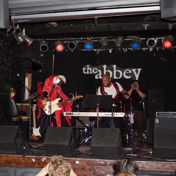 Foto scattata a Abbey Pub da Helio Sergio G. il 11/18/2014