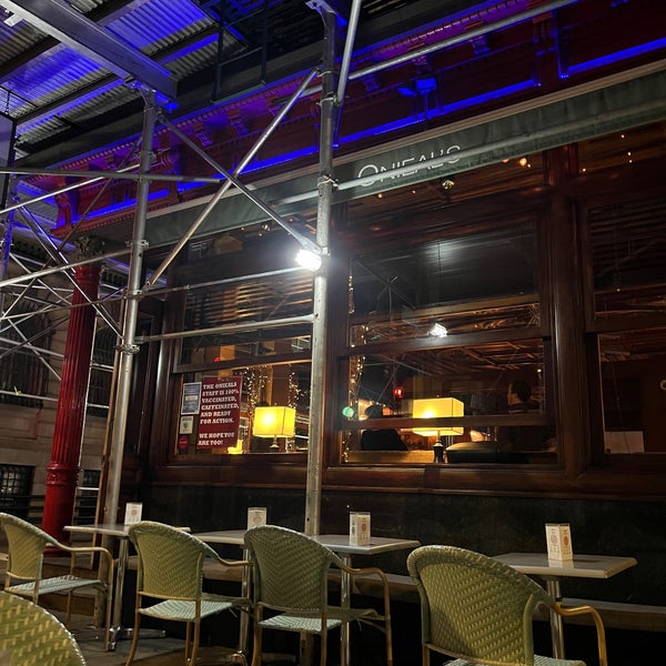 10/12/2021 tarihinde Clay F.ziyaretçi tarafından Onieal&#39;s Grand Street Bar &amp; Restaurant'de çekilen fotoğraf