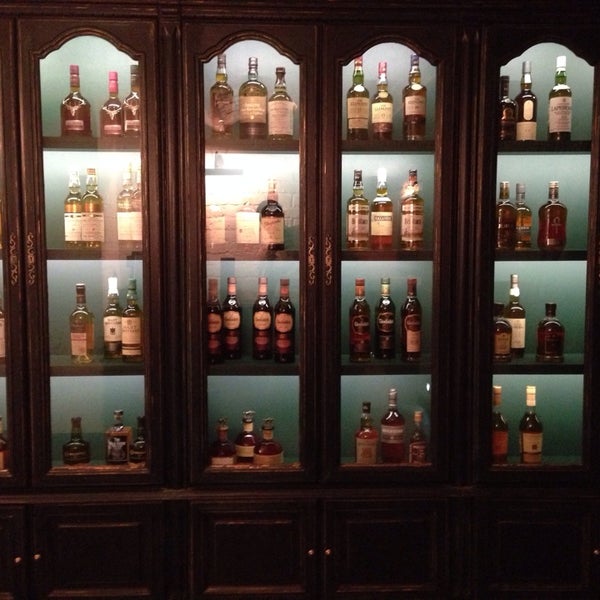 11/2/2013에 Andrey R.님이 Whisky Rooms에서 찍은 사진