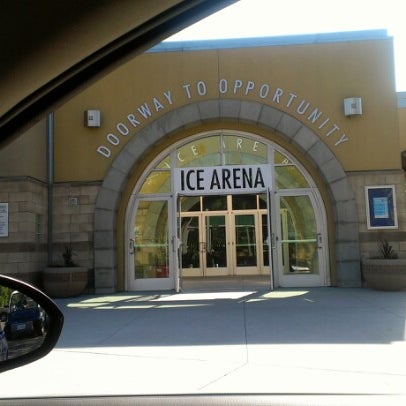 Foto diambil di Kroc Center Ice Arena oleh Brian F. pada 10/31/2012