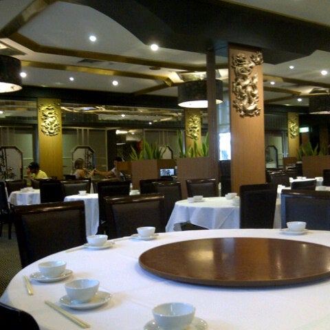 2/15/2013에 @paulemas님이 Nine Dragons Restaurant 龍珠酒樓에서 찍은 사진