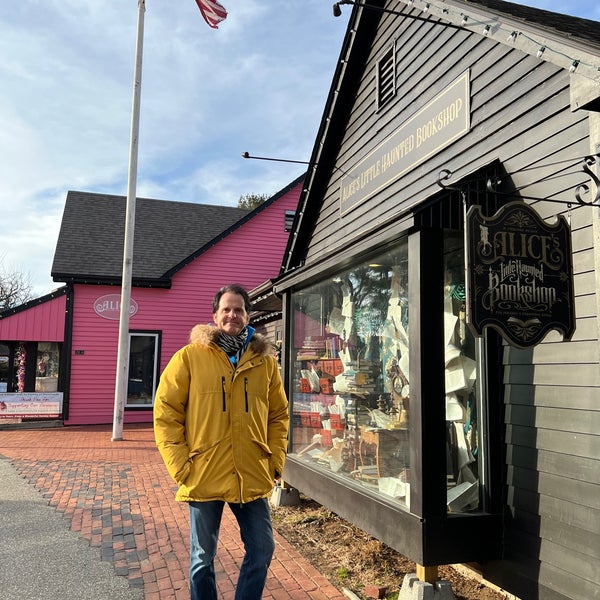 Olde Mystic Village 27 Coogan Blvd