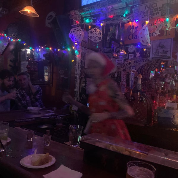 12/16/2019 tarihinde Elke N.ziyaretçi tarafından Iggy&#39;s Keltic Lounge'de çekilen fotoğraf