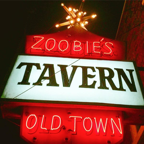 Снимок сделан в Zoobie&#39;s Old Town Tavern пользователем Greg R. 9/25/2015