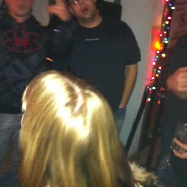 12/29/2012에 Tim D.님이 Underdog Bar &amp; Grill에서 찍은 사진