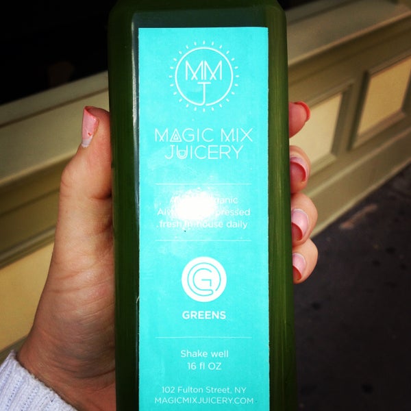 Снимок сделан в Magic Mix Juicery пользователем Kelly K. 5/4/2013