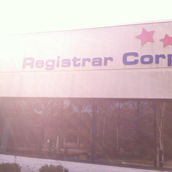 รูปภาพถ่ายที่ Registrar Corp โดย Elisa A. เมื่อ 12/3/2013