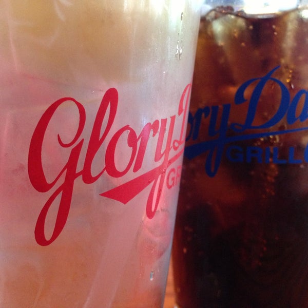 Photo taken at Glory Days Grill by K S. on 4/27/2013