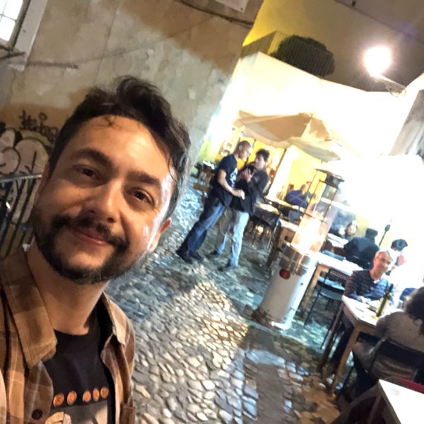 Снимок сделан в Restaurante Cantinho do Aziz пользователем Hildo J. 4/30/2019