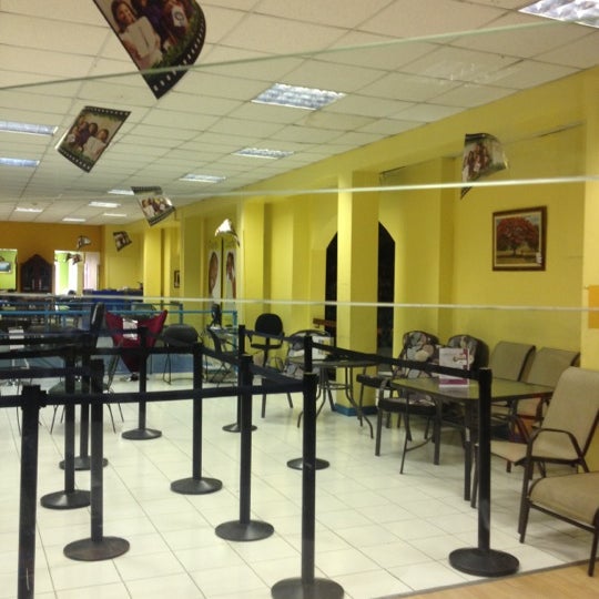 Courts Jamaica, Kingston Parish (18664472474)