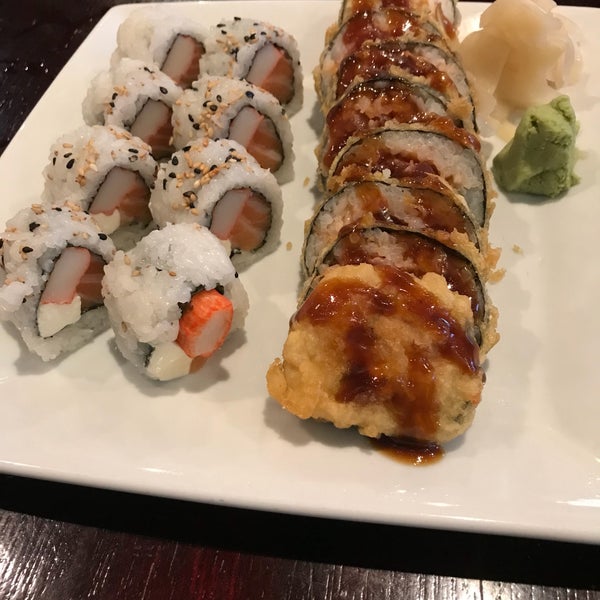 Foto tomada en Tasty Thai &amp; Sushi  por Jason H. el 8/2/2018