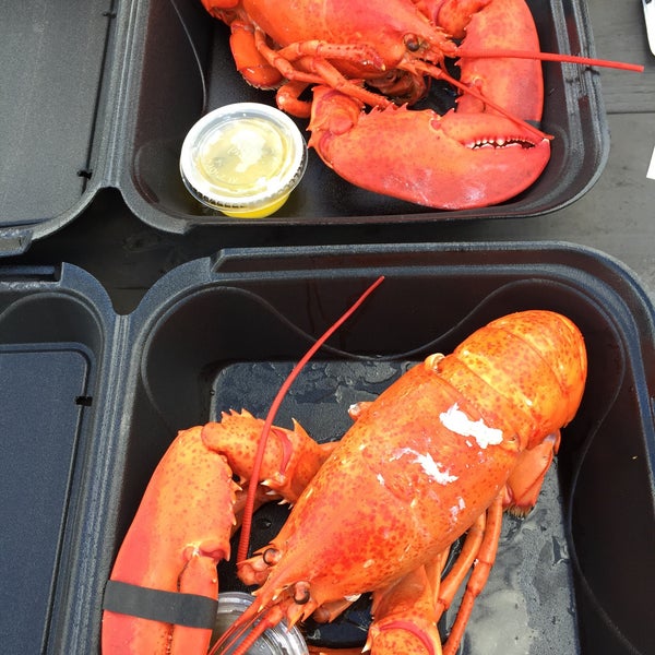 Das Foto wurde bei Bar Harbor Seafood von Robo C. am 12/6/2014 aufgenommen