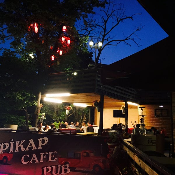 Foto tirada no(a) Pikap Cafe Bar Canlı Müzik por Çağlar A. em 4/19/2016
