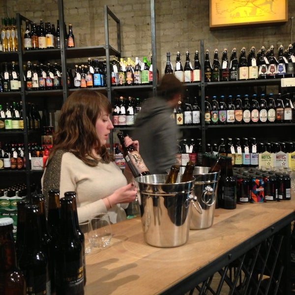 2/7/2013にdannyvee V.がStreetcar Wine and Beerで撮った写真