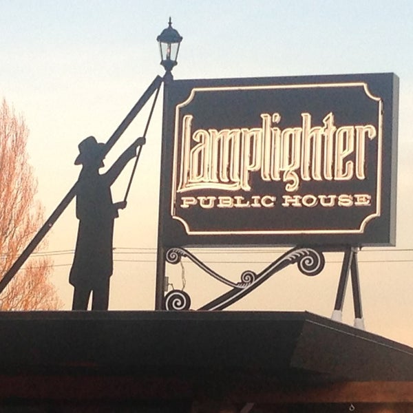 Foto diambil di Lamplighter Public House oleh Peter A. pada 11/25/2013