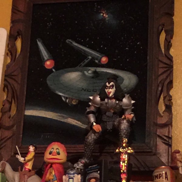 Photos at The Tin Hat Bar & Grill Phinney Ridge 20 tips