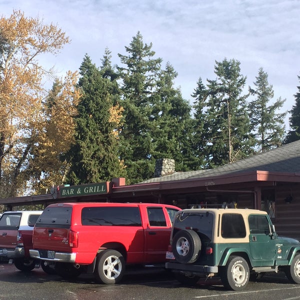 J.J's Bar And Grill Bar