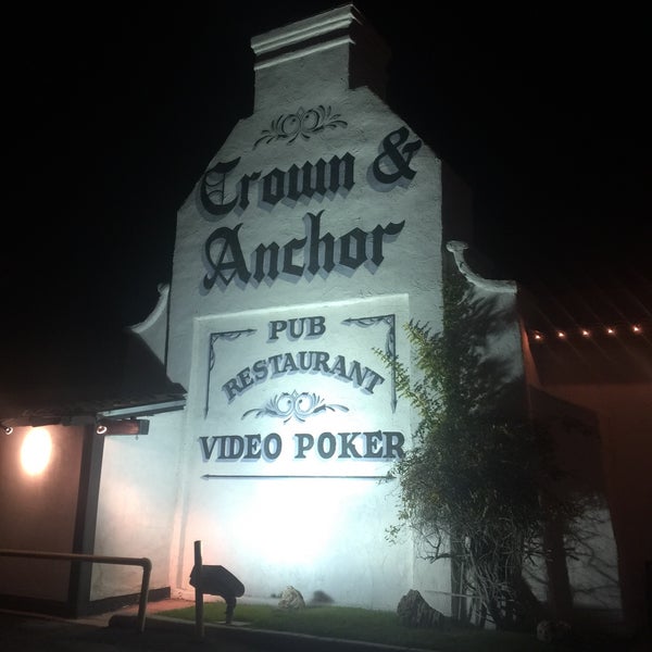 Photo prise au Crown &amp; Anchor Pub par Peter A. le11/30/2015
