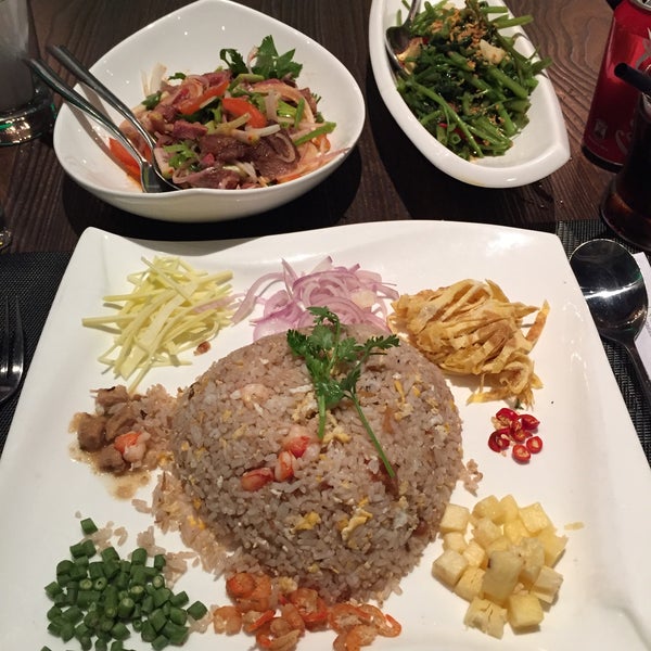 Photo taken at Koh Thai Restaurant &amp; Lounge by W. E. on 5/29/2015