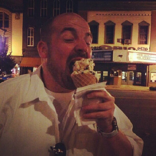 Scoops Ice Cream Shoppe 115 W Main St