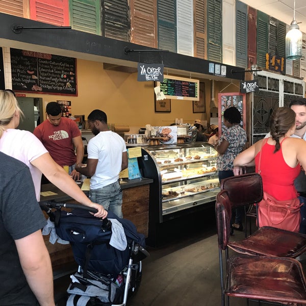 Снимок сделан в Bayou Bakery, Coffee Bar &amp; Eatery пользователем Sean H. 8/25/2019