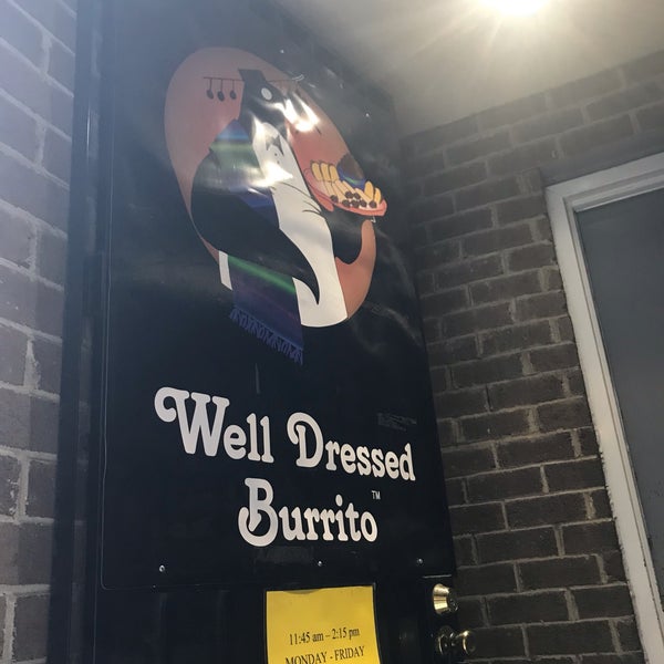 Foto tomada en Well-Dressed Burrito  por Sean H. el 10/1/2019