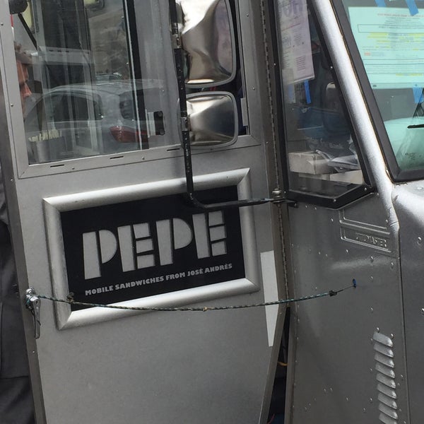 Photo taken at Pepe Food Truck [José Andrés] by Sean H. on 3/30/2017