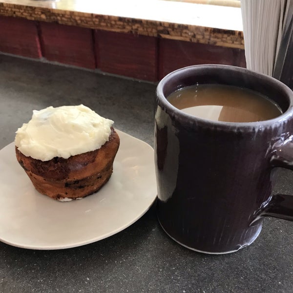 Photo taken at Bayou Bakery, Coffee Bar &amp; Eatery by Sean H. on 4/7/2019