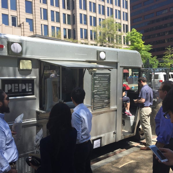 Photo taken at Pepe Food Truck [José Andrés] by Sean H. on 4/18/2016