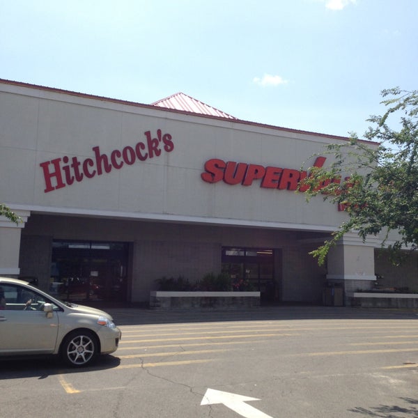 Hitchcocks Supermarket Grocery Store in Zephyrhills