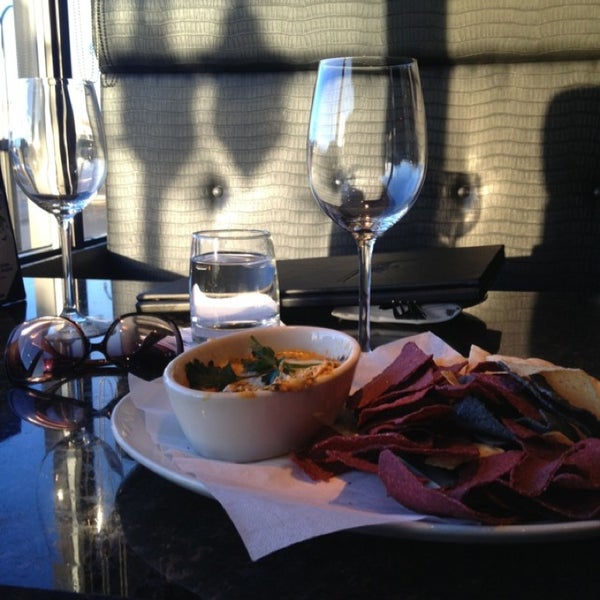 3/9/2013 tarihinde Anneshaziyaretçi tarafından The Marlowe Restaurant and Wine Bar'de çekilen fotoğraf