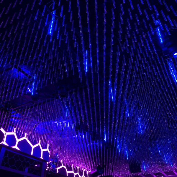 1/28/2020 tarihinde Jody B.ziyaretçi tarafından Hakkasan Nightclub'de çekilen fotoğraf