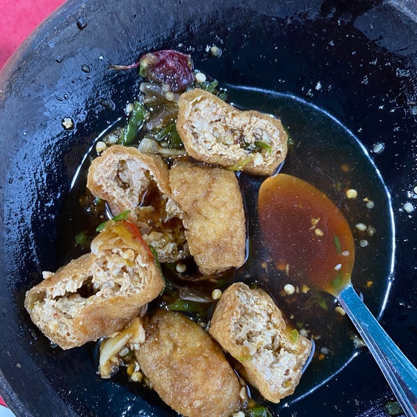 Tahu Gejrot Khas Cirebon Bekasi Jawa Barat