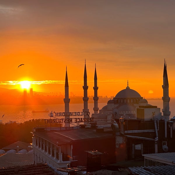 Foto tomada en Sultanhan Hotel Istanbul  por Elizabeth I. el 11/17/2023