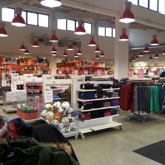The PUMA Outlet - Clothing Store in 