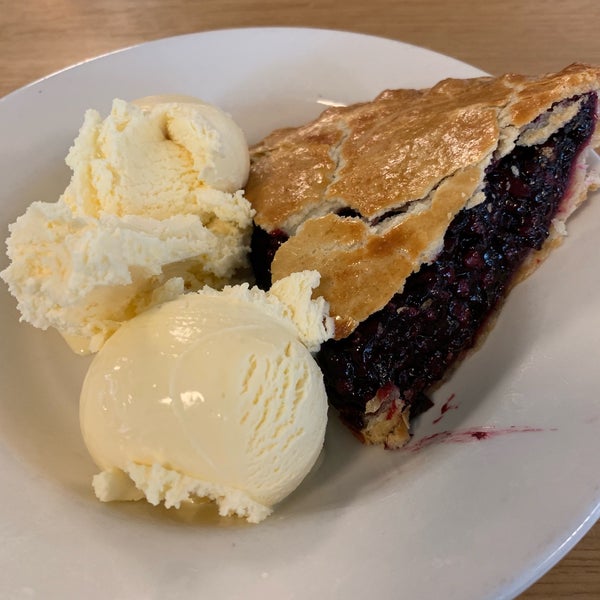 Photo taken at Banning&#39;s Restaurant &amp; Pie House by Megan T. on 4/19/2019
