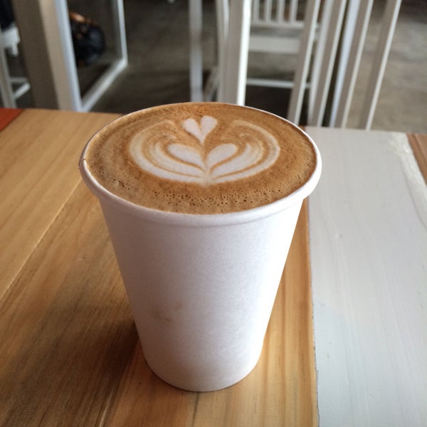 3/10/2015 tarihinde Ric M.ziyaretçi tarafından PT&#39;s Coffee'de çekilen fotoğraf