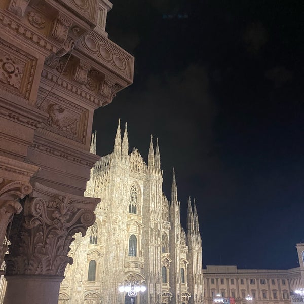 Photo taken at Terrazza Duomo 21 by Cansu A. on 7/4/2023