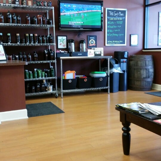 Photos At The Guys Place A Hair Salon For Men 21 Tips From