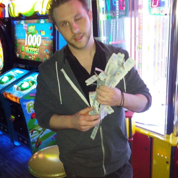 Photo taken at Dave &amp; Buster&#39;s by Taylor H. on 11/10/2013