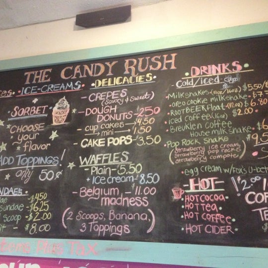 Foto tomada en The Candy Rush  por Adreinne W. el 10/20/2012